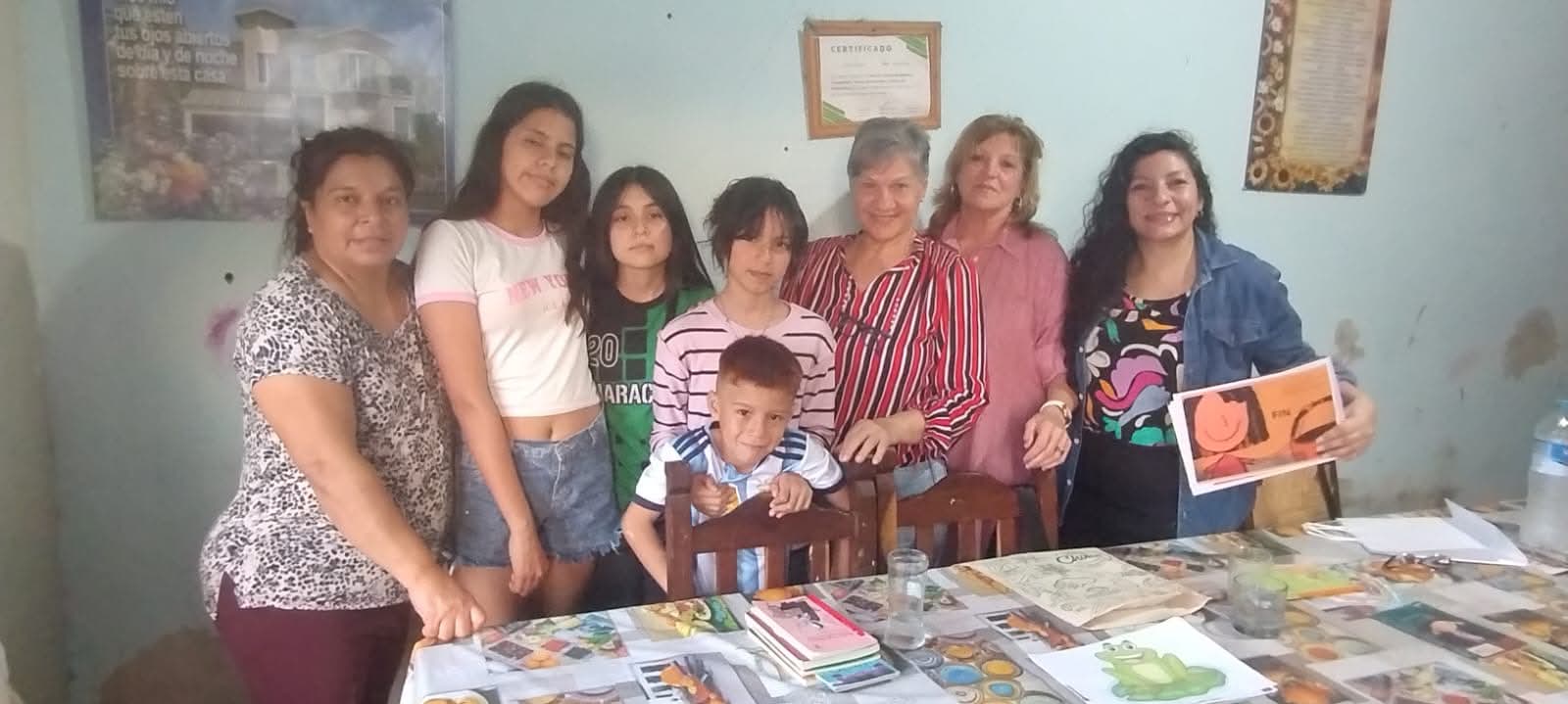 El Plan Municipal de Lectura llevó una jornada de lectura y concientización al merendero "Pancita Feliz"