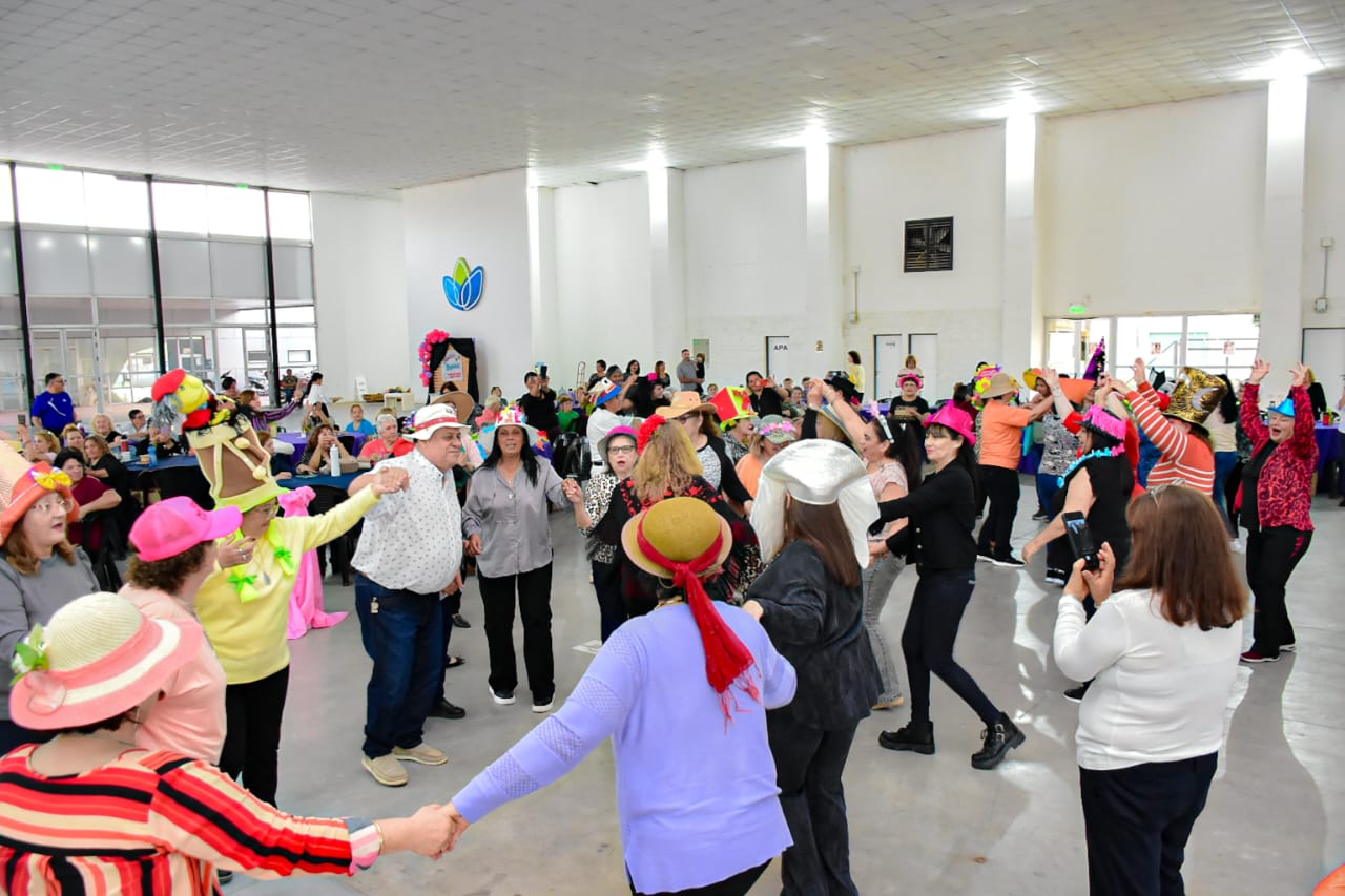 Los Adultos Mayores celebraron los cumpleaños
