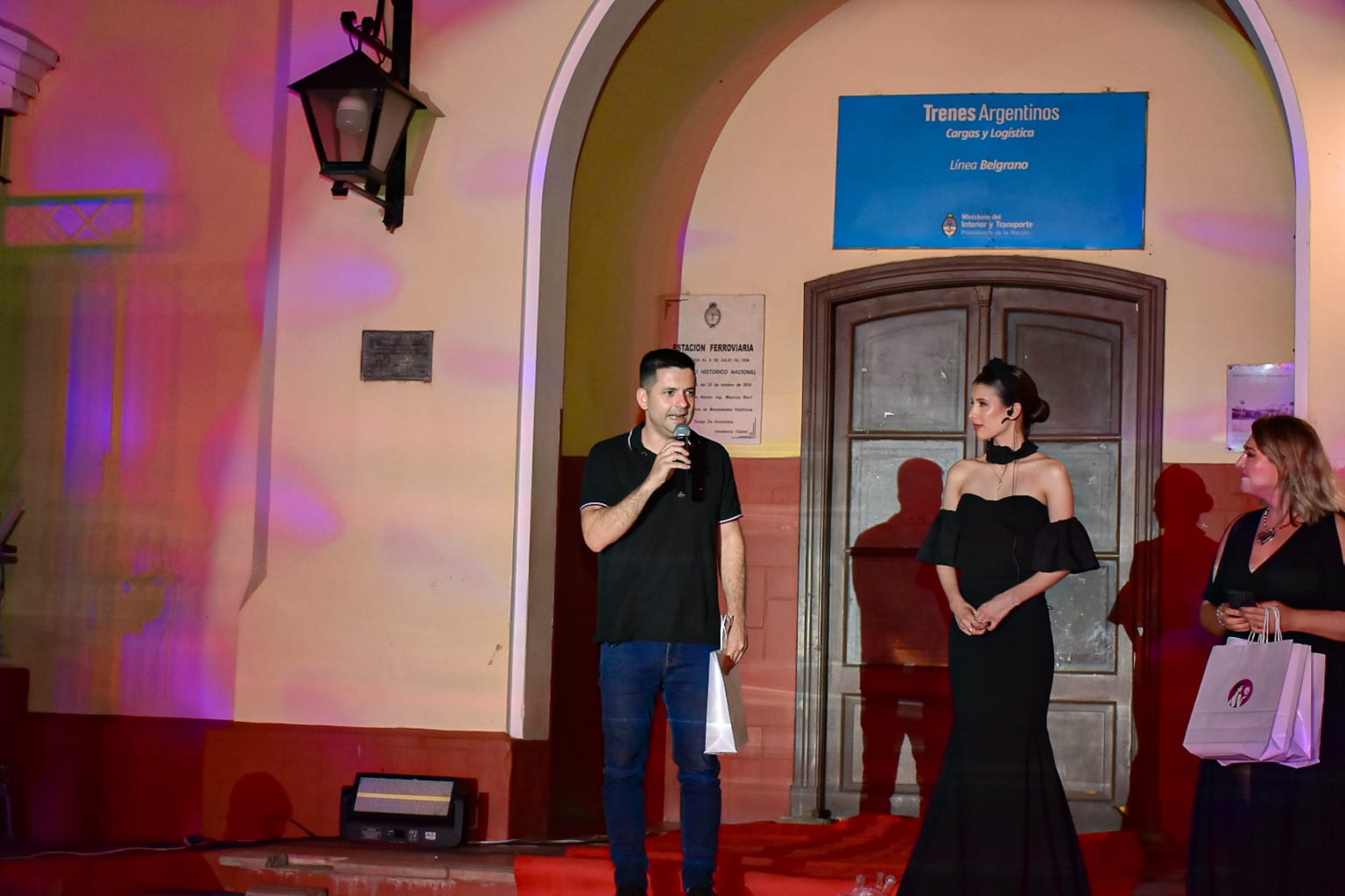 Con más de 60 modelos en pasarela se realizó el desfile "La Termal viste a la moda"