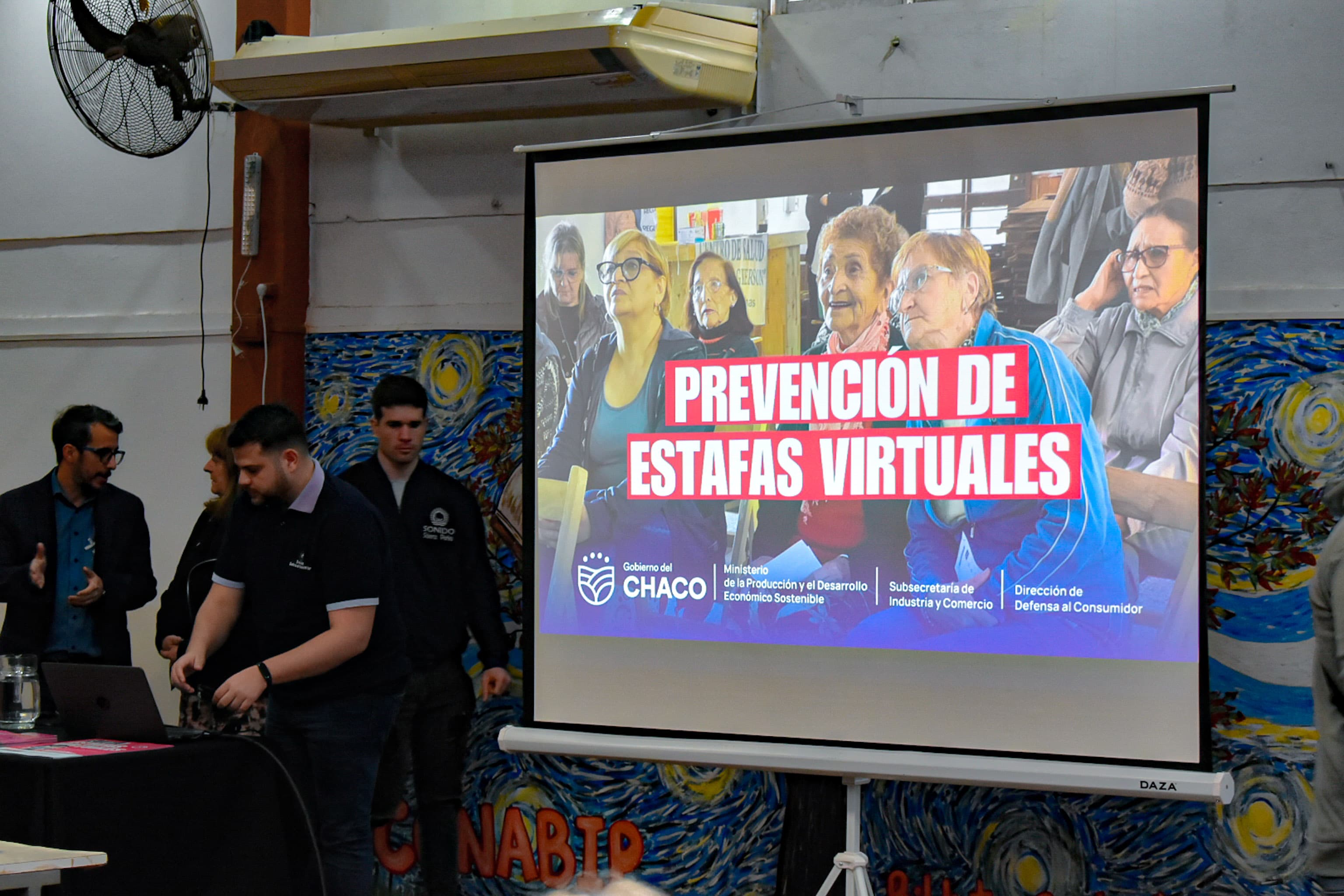 Se realizó la charla sobre prevención de estafas virtuales dirigida a adultos mayores