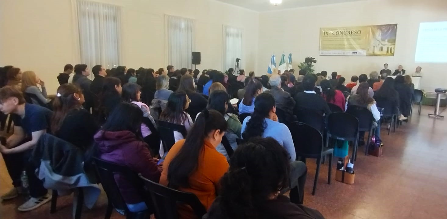 Con una importante convocatoria comenzó el IX Congreso de Historia del Chaco y sus Pueblos en Sáenz Peña