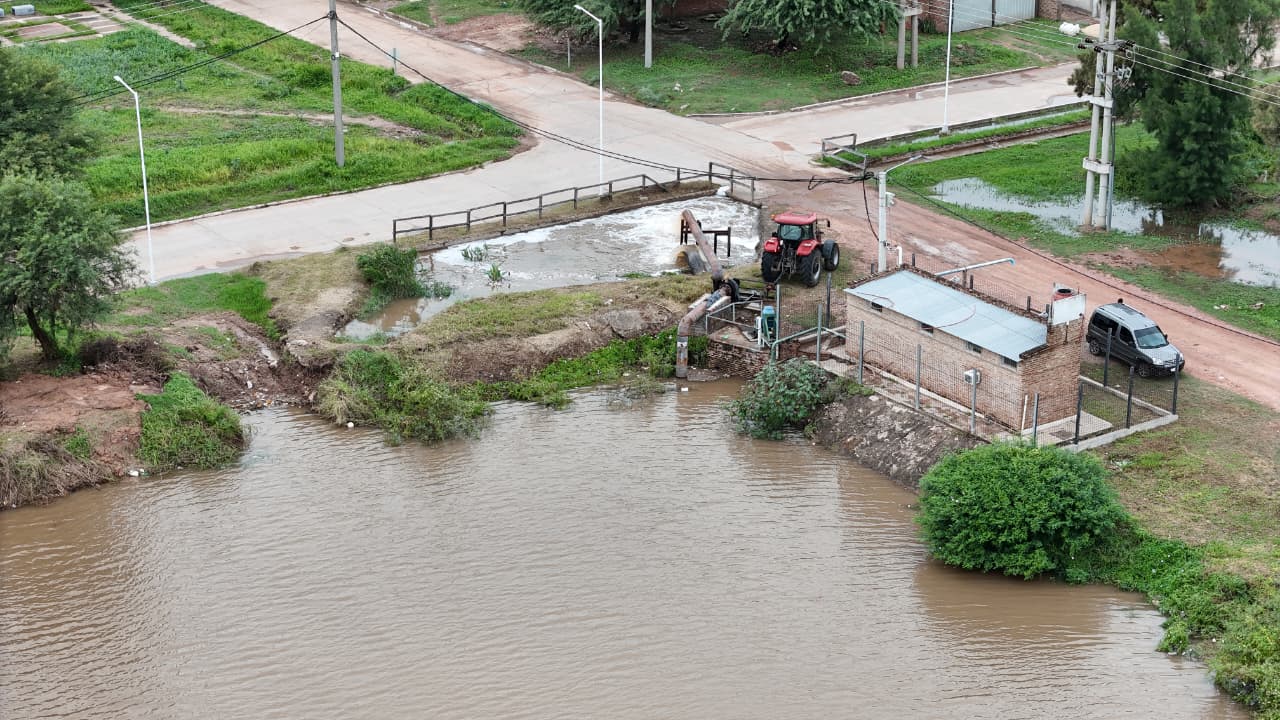 Óptimo escurrimiento del agua tras abundantes lluvias en la ciudad
