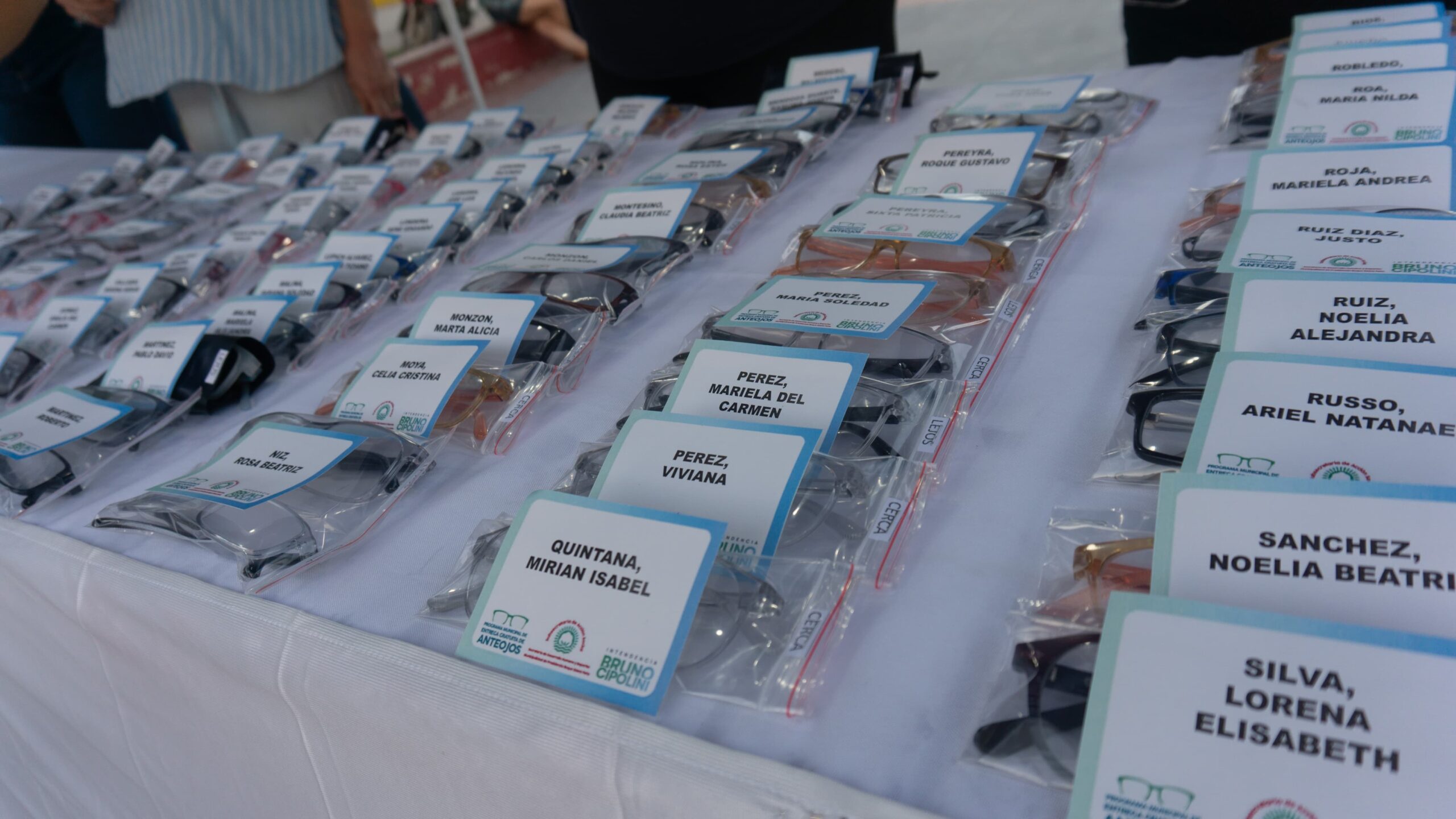 Sexta entrega de anteojos: el Municipio alcanzó los 860 beneficiarios en la gestión